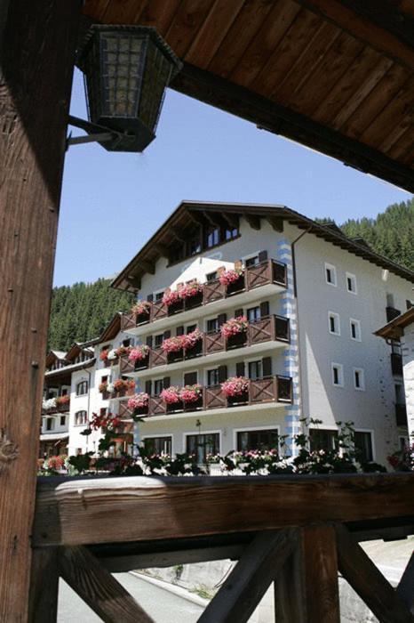 Hotel Compagnoni Санта Катерина Валфурва Екстериор снимка
